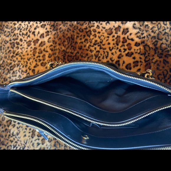 Handbag - Picture 2 of 7